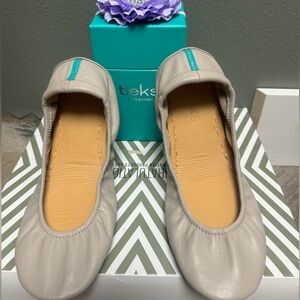 TIEKS — Feather Grey — NIB